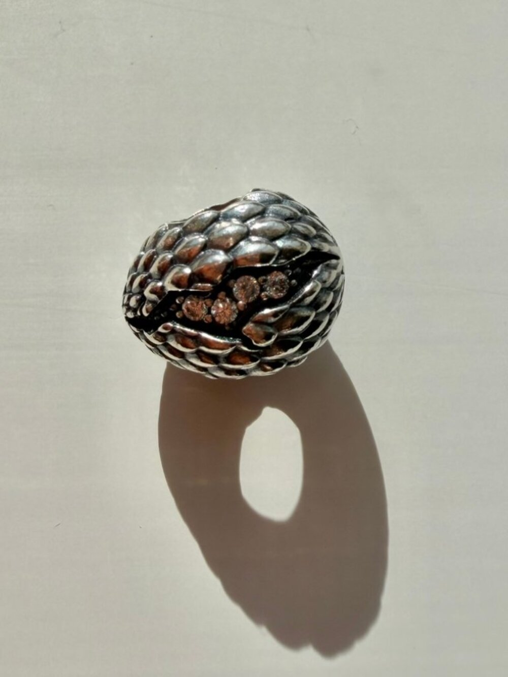 Game of Thrones Sparkling Dragon Egg Charm